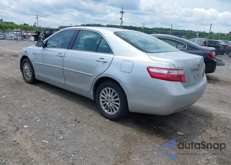 2007 Toyota Camry Le z USA, uszkodzony, nr VIN 4T1BE46K87U153654